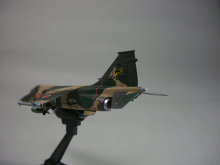 F1-5.jpg